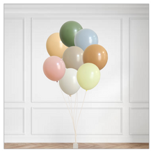 Load image into Gallery viewer, Honey Bear Balloon Bouquet
